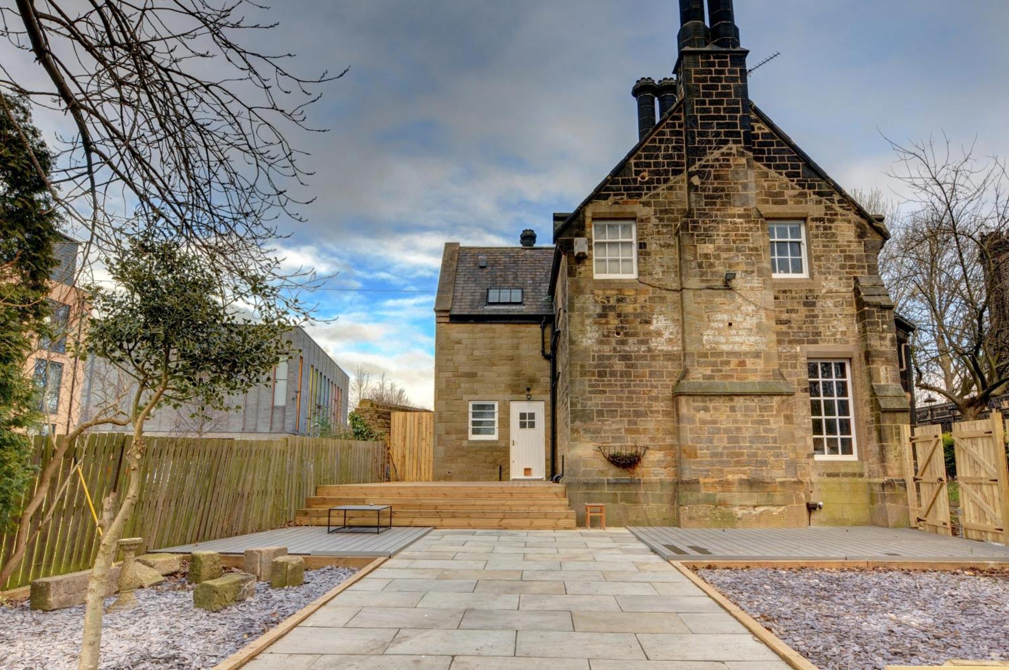The Old Vicarage - Secure Parking, Fast Wifi, Garden Villa Leeds  Exterior foto